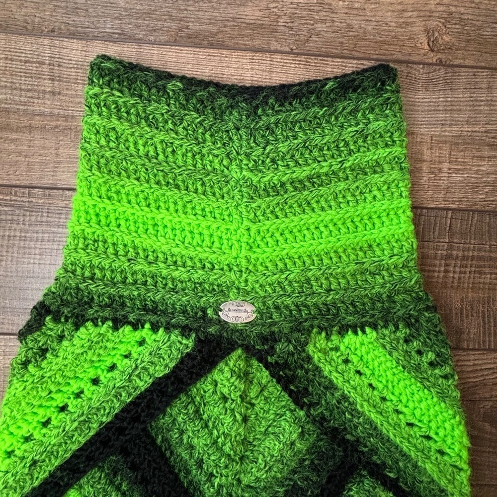 Handcrafted Crochet Cowl Neck Scarf With Fringe New Handmade by Seller Knit - Picture 16 of 16